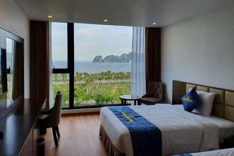 Family with Sea View